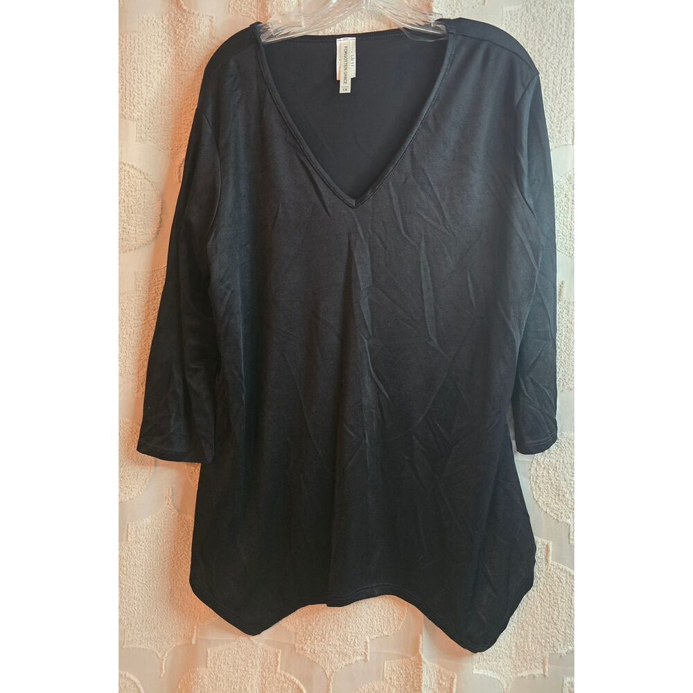 #222 Brand New Tags Women's Embossed Black Tunic Top Size 3X